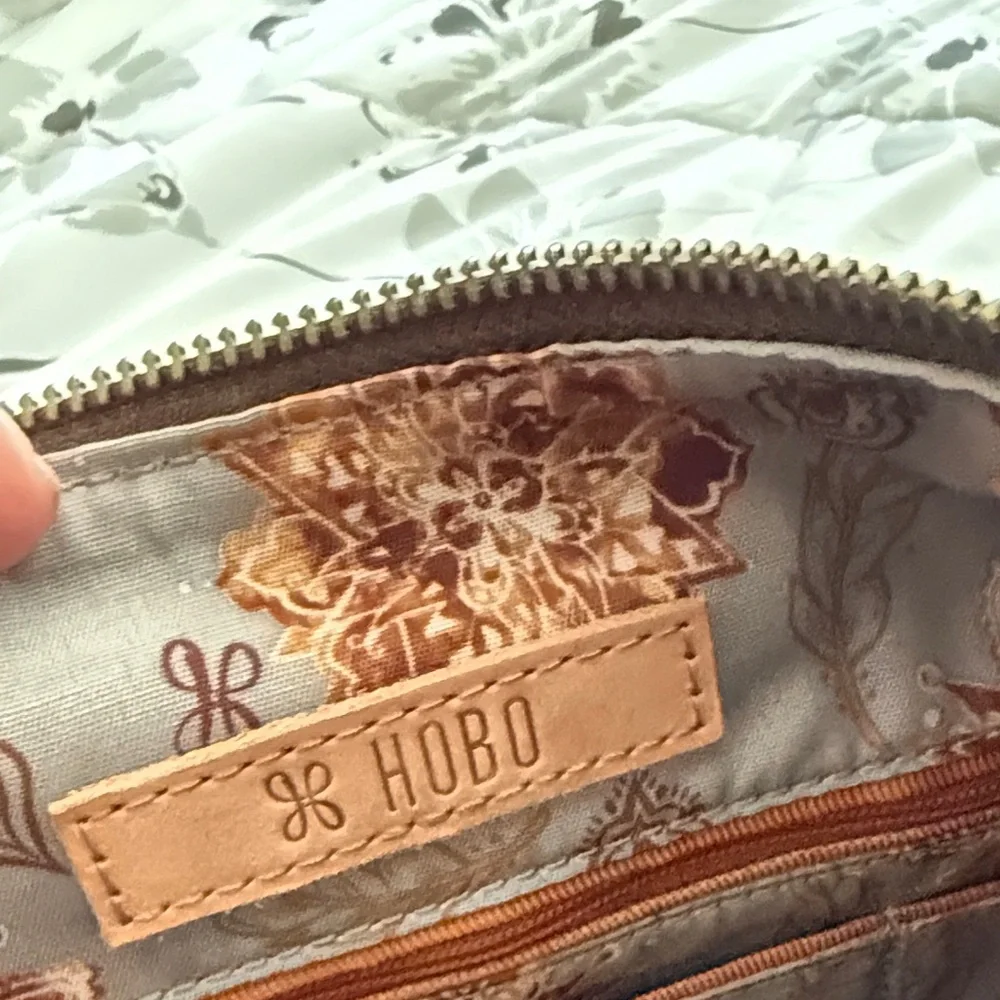 HOBO Teal Leather Shoulder Bag with Gold Hardware - Picture 8 of 9
